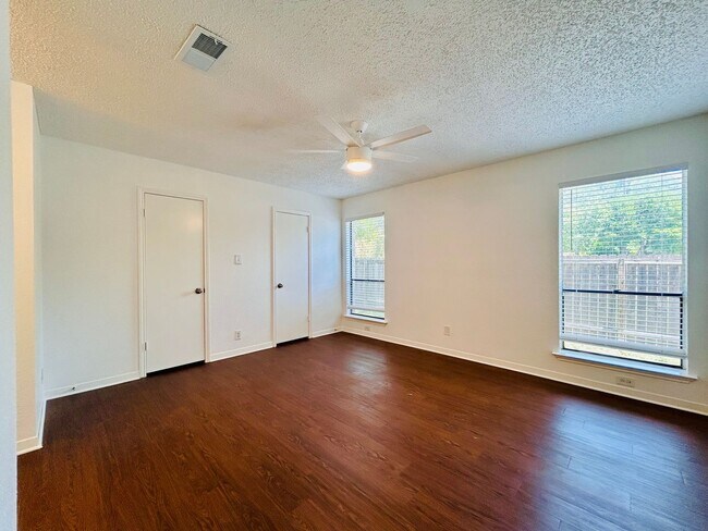 Building Photo - 8325 Fathom Cir