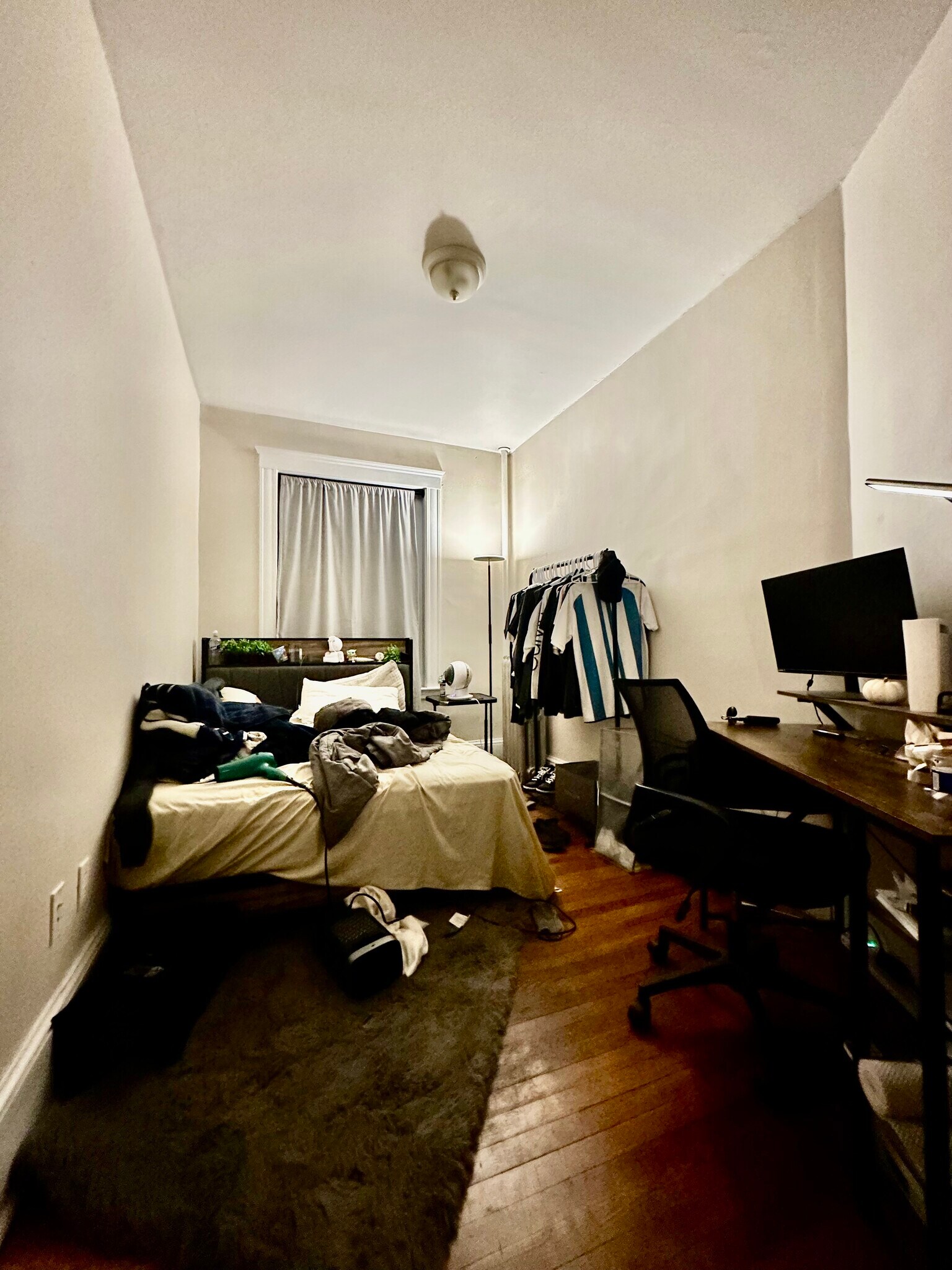 Building Photo - 19 Saint Lukes Rd