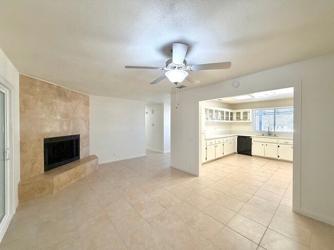 Building Photo - 18089 Capri St