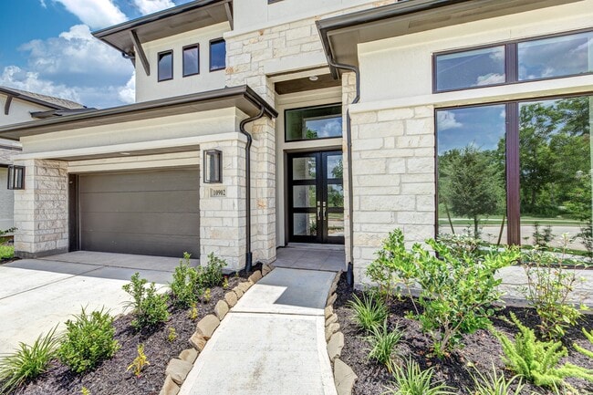 Building Photo - 10902 Overlook Pt Dr