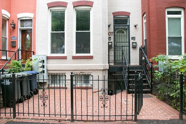 Building Photo - 607 P St NW