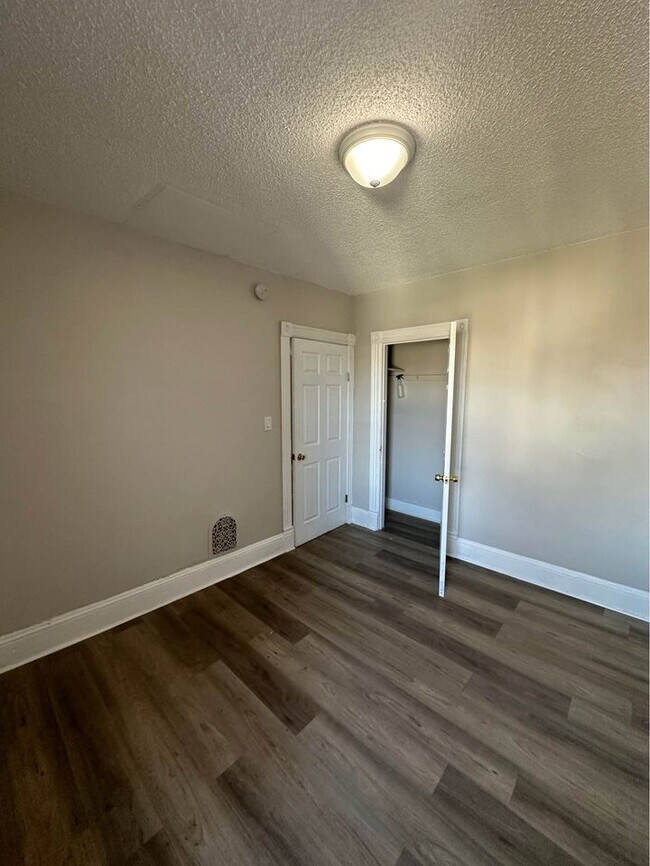 Building Photo - 1328 Pittston Ave