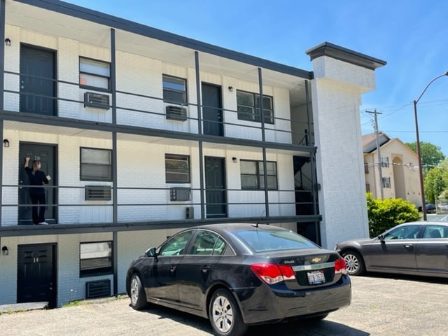 Building Photo - 4th Street Apartments