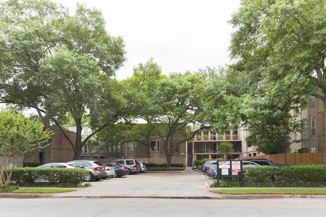 Building Photo - 4641 Wild Indigo St