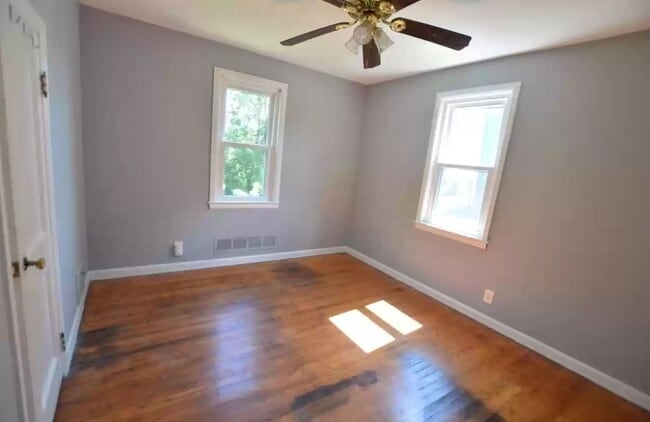 Primary Photo - 1006 Willey St
