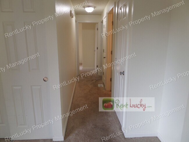 Building Photo - Adorable 3-Bedroom Home with Fenced Yard in Great Bothell Neighborhood!