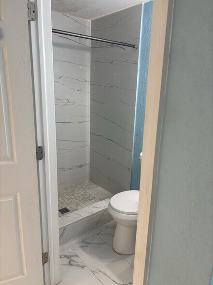 Building Photo - 2025 56th Ave