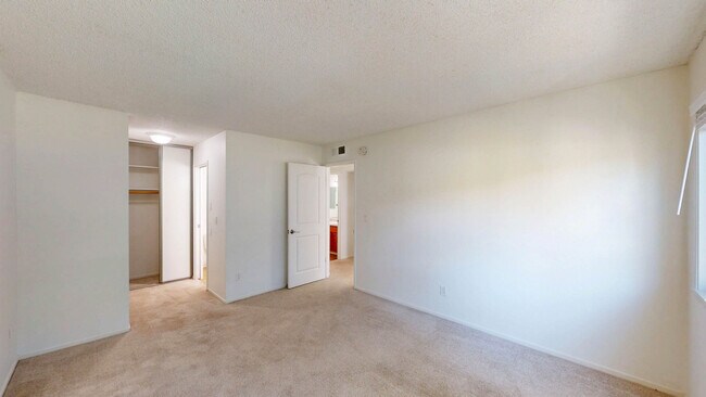 Building Photo - 410 Alameda del Prado