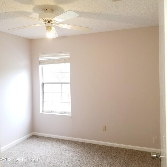 Building Photo - 2159 St Martins Dr E