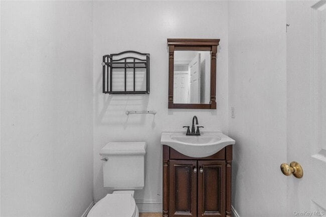 Building Photo - 17 Waring Dr