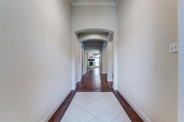 Building Photo - 9555 Crown Ridge Dr
