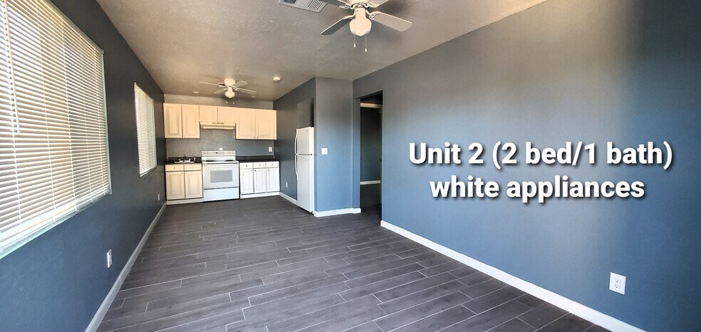 Kitchen/Living Room - 1146 W Apache St
