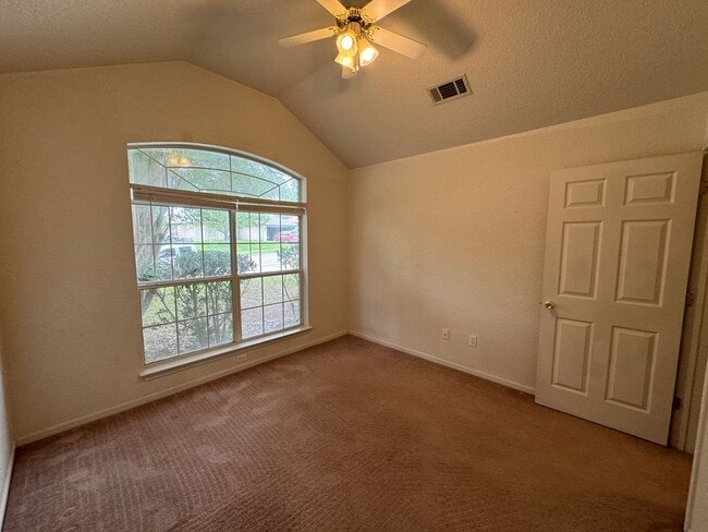 Building Photo - 4201 Lost Oak Dr