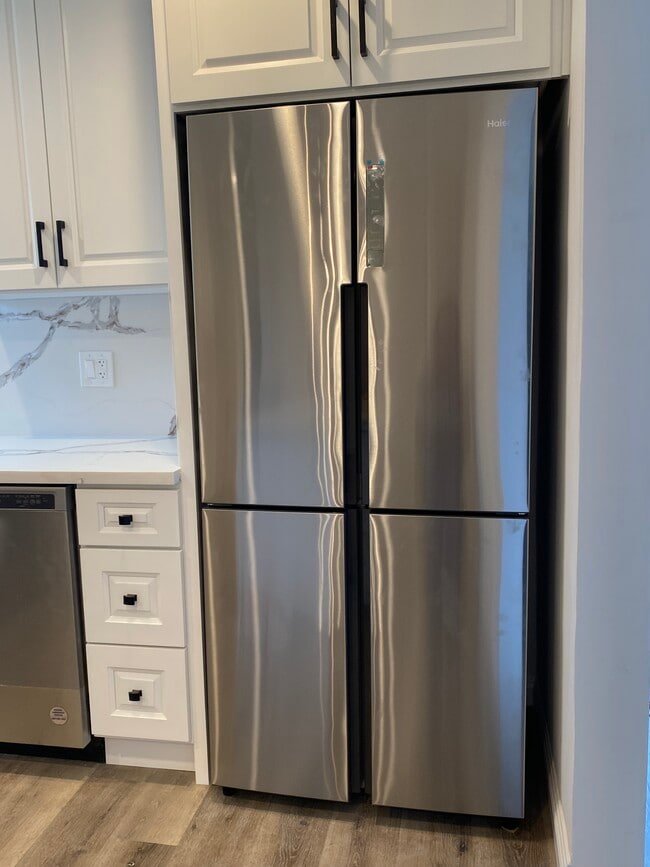 New Haier Refrigerator - 17423 Burbank Blvd