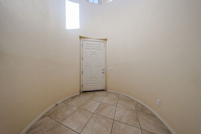 Building Photo - Stunning home located in the heart of Chandler, AZ!