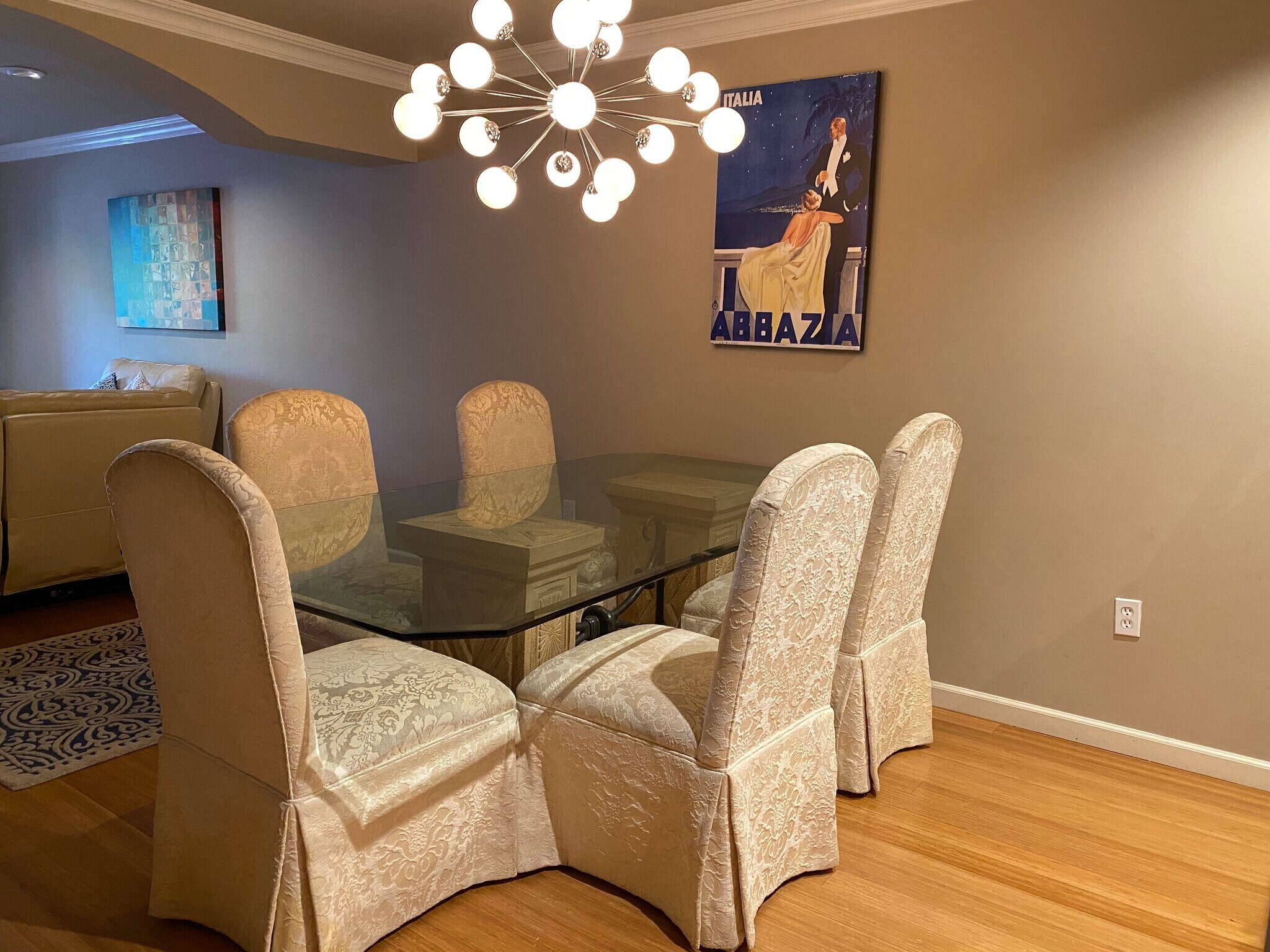 Dining - 6221 Monterey Rd