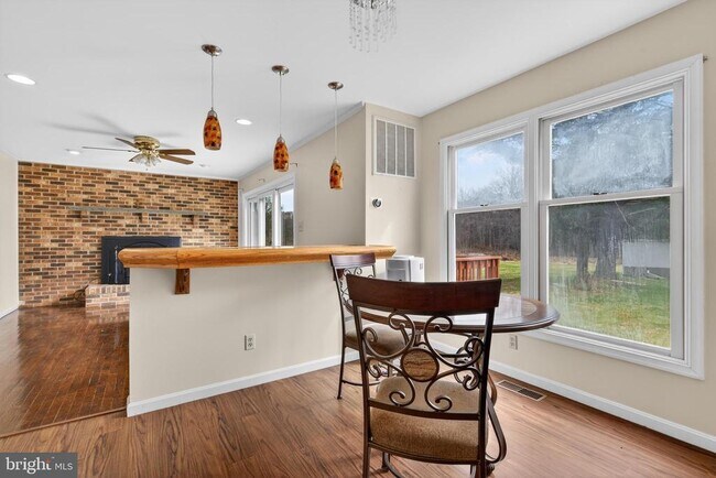 Building Photo - 20040 Bobwhite Ln