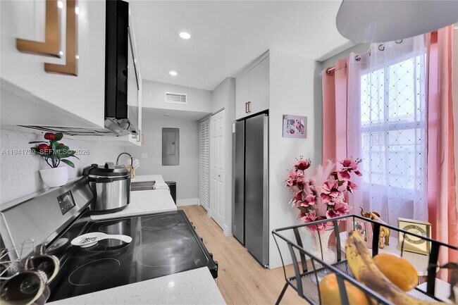 Building Photo - 3520 SW 88th Pl