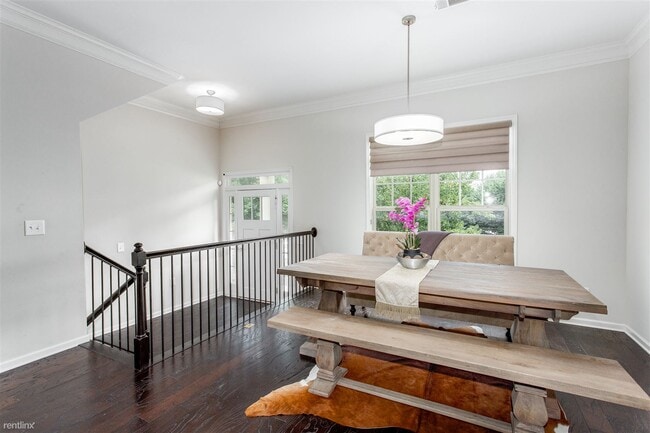 Building Photo - 3 br, 3.5 bath Townhome - 745 Fountainhead...