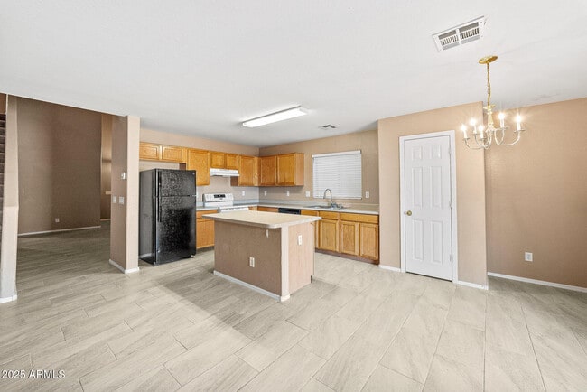 Building Photo - 863 S 239th Ln