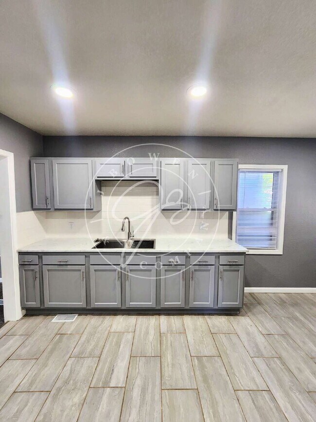 Building Photo - Basically, Brand New! Open Layout 1-Story ...