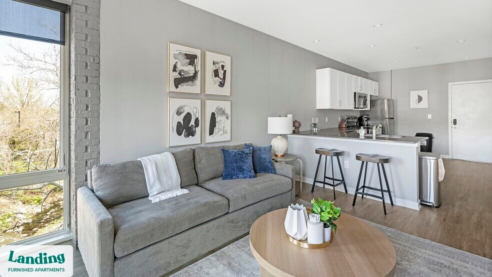 Building Photo - 5040 Linbar Dr