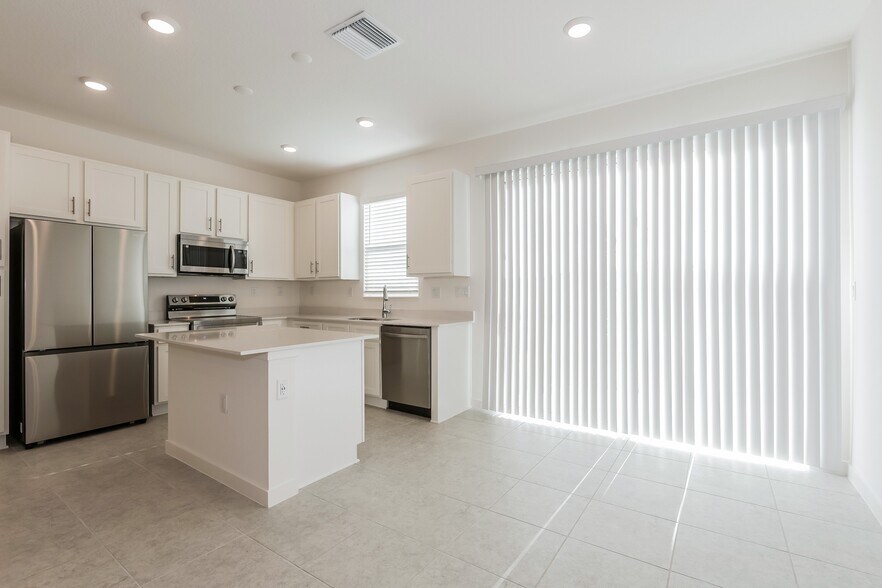 Building Photo - 1457 Tristar Dr