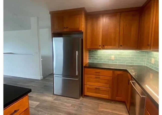 Building Photo - Beautiful Remodeled Home in Cayucos