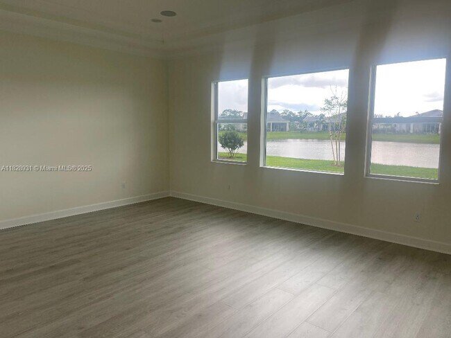 Building Photo - 4691 Estates Cir