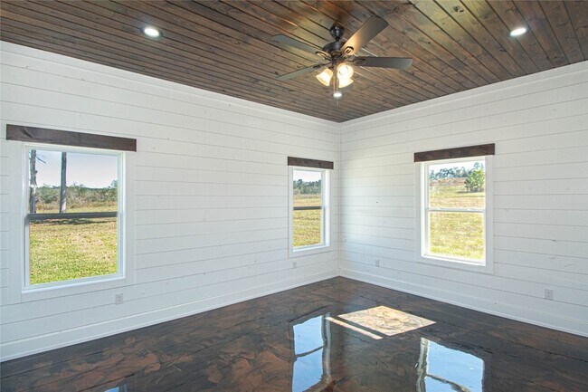 Building Photo - 1275 Castlewood Rd