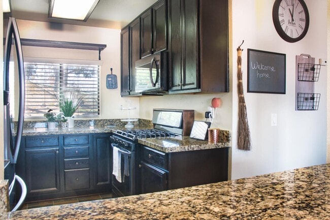 Building Photo - 10775 Tamar Terrace