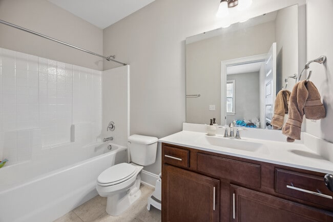 Building Photo - 405 Gilpin Way