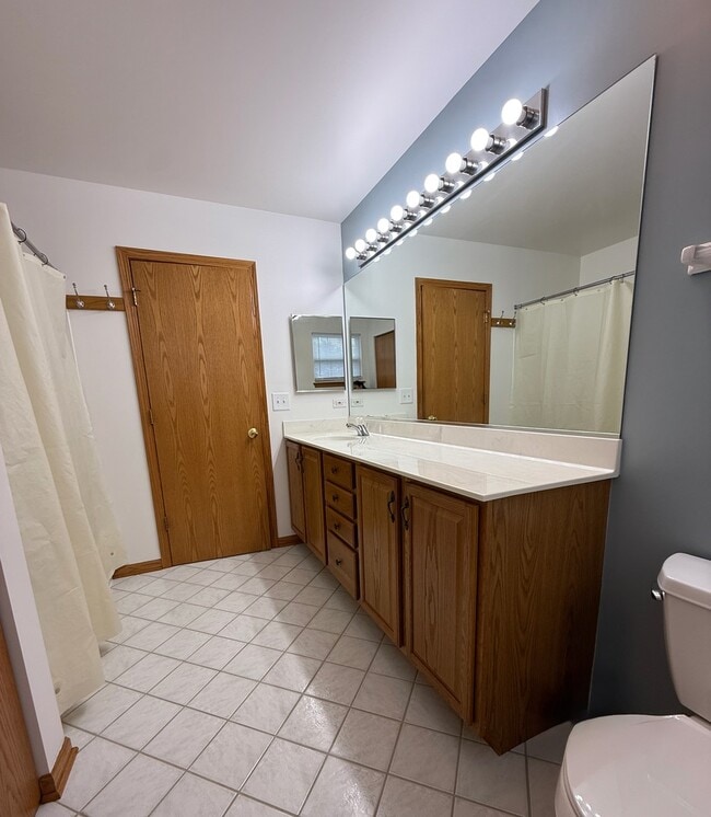 Building Photo - 34242 N Wineberry Ln