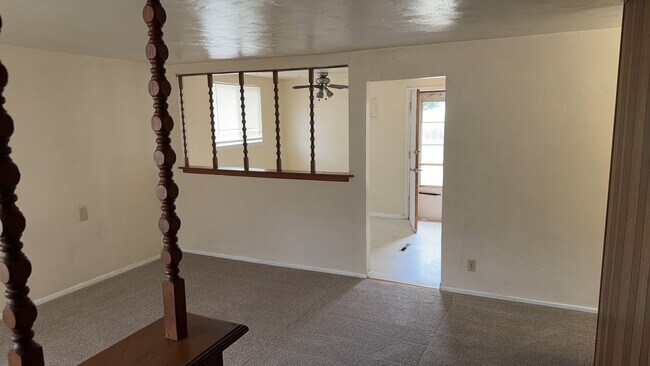 Building Photo - single family home