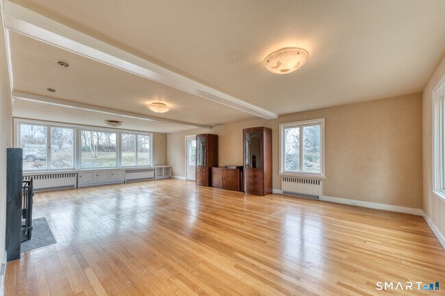 Building Photo - 23 Moulton Rd