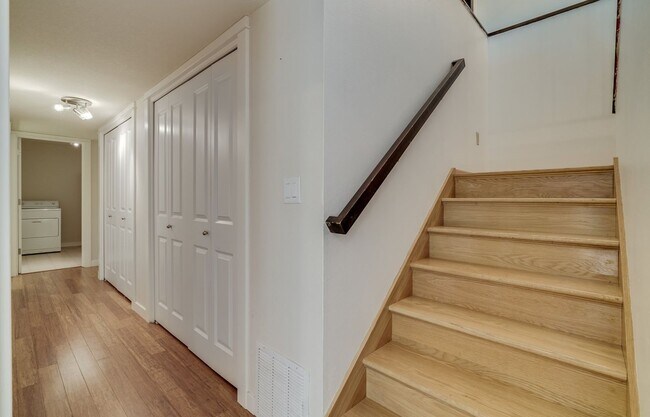 Building Photo - 4Bed, 3Bath Home in West Slope / Raleigh H...