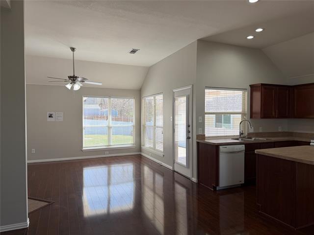 Building Photo - 523 Hilltop Dr