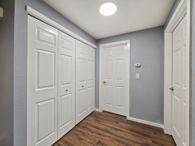 Building Photo - Exceptional Rental Opportunity!