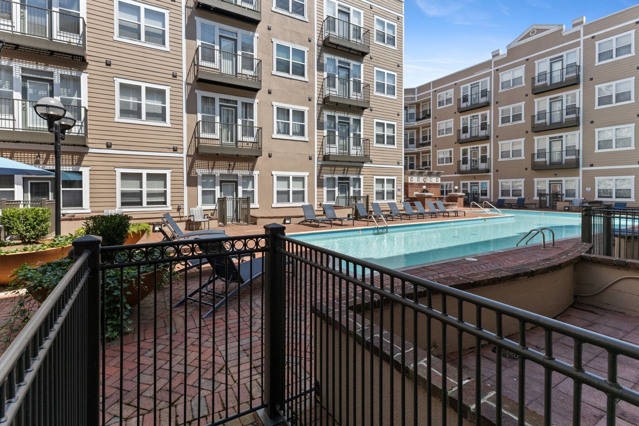 Building Photo - 3000 Vanderbilt Pl