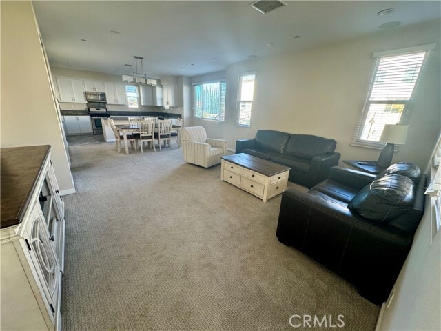 Building Photo - 21406 Dahlia Ct