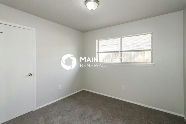 Building Photo - 3 Bedroom Pet-Friendly Home in Spring, TX with Main Street Renewal