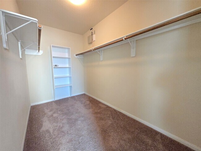 Building Photo - 9924 Lace Flower Way