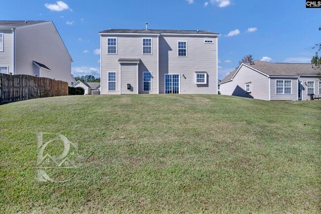 Building Photo - 211 Pinebluff Ct