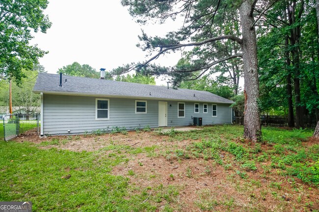 Building Photo - 3075 Palomino Dr