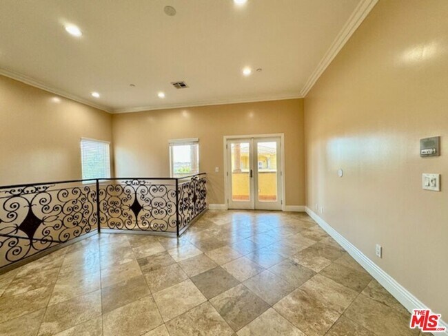 Building Photo - 7347 Dinwiddie St