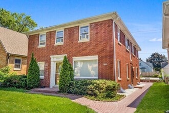 Building Photo - 3308 S 26th St