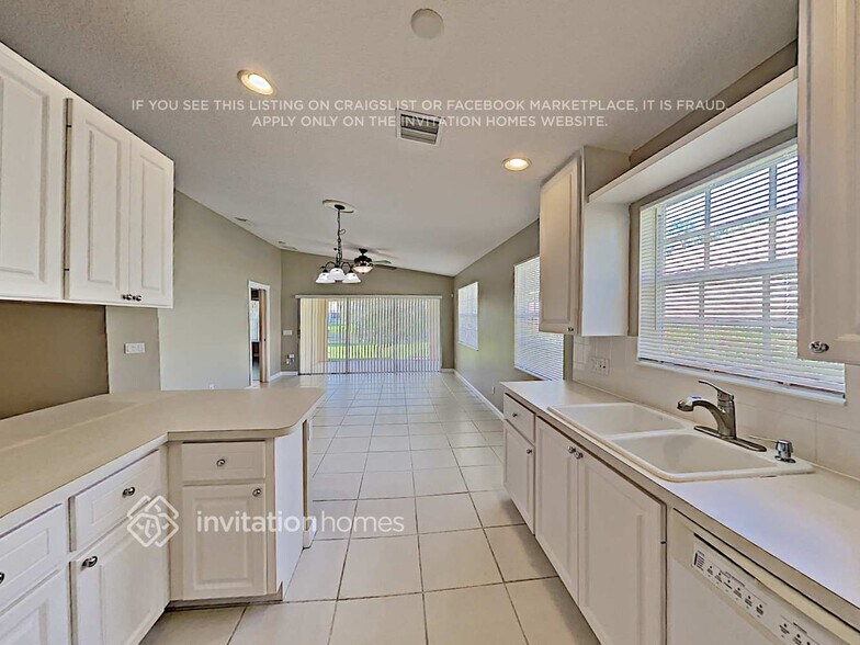 Building Photo - 8404 Cozumel Ln