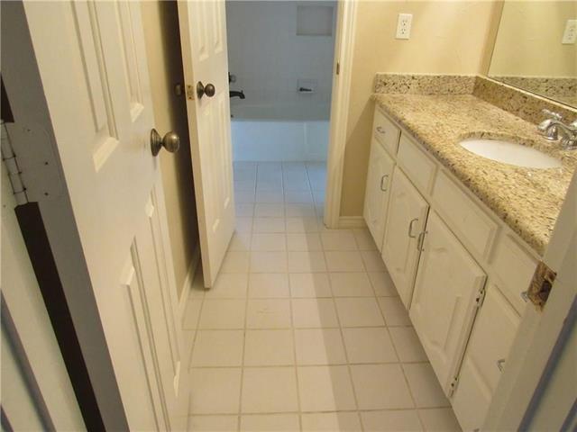 Building Photo - 6711 Lovington Dr