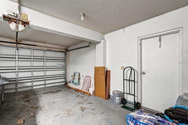 Building Photo - 1813 Bough Ave