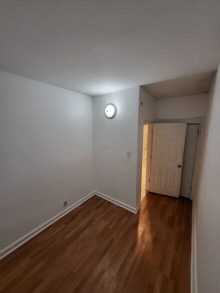 Building Photo - 4304-4306 Springfield Blvd